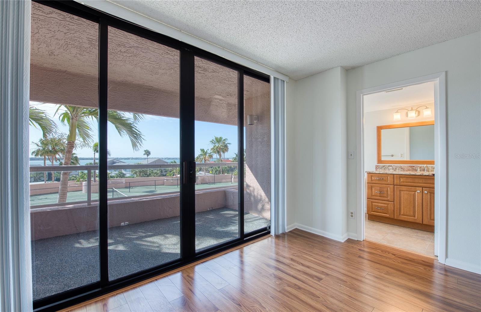 Image 27 of 32 For 1310 Gulf Boulevard 4d