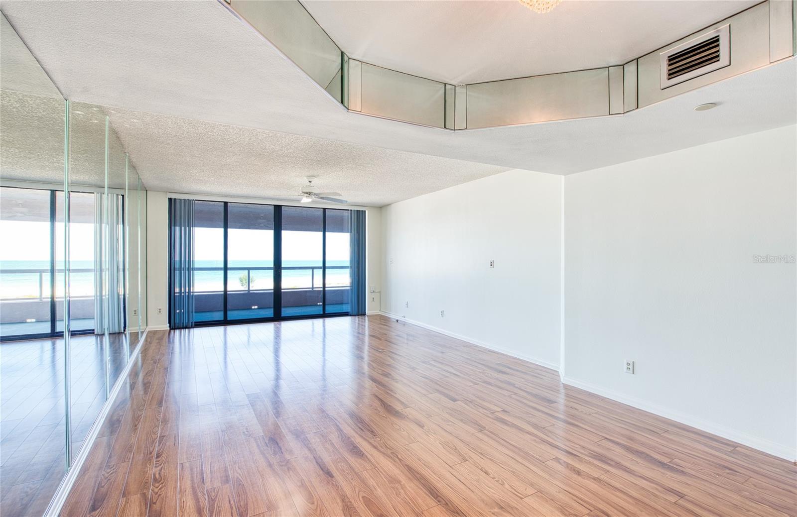 Image 3 of 32 For 1310 Gulf Boulevard 4d