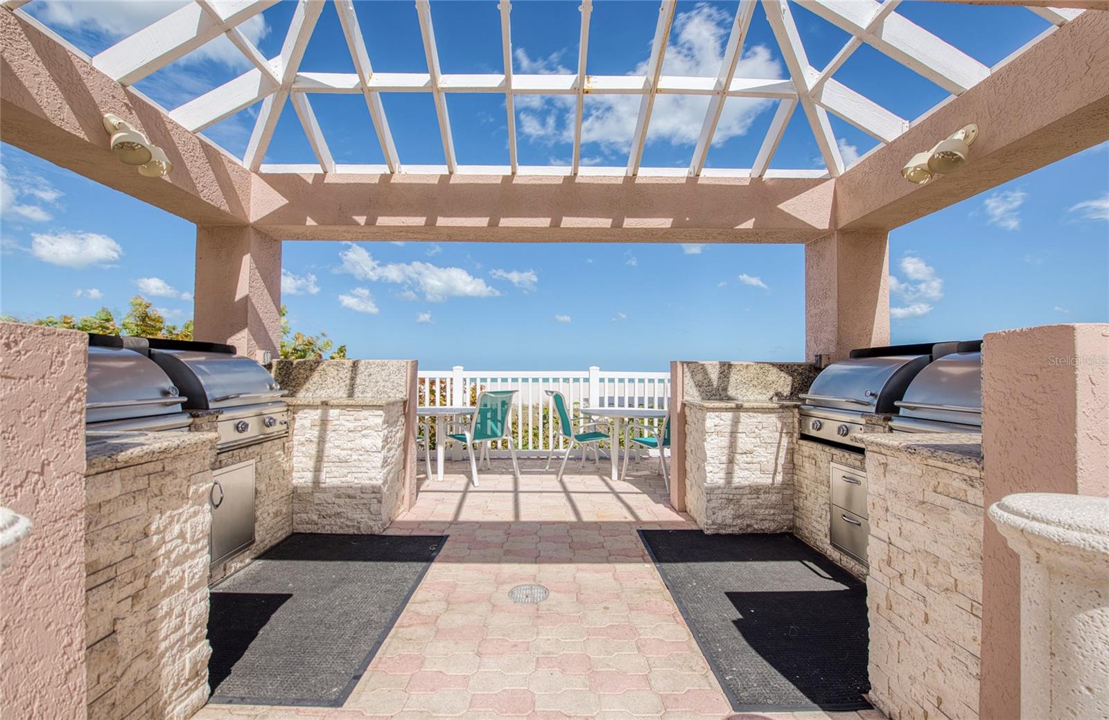 Image 30 of 32 For 1310 Gulf Boulevard 4d