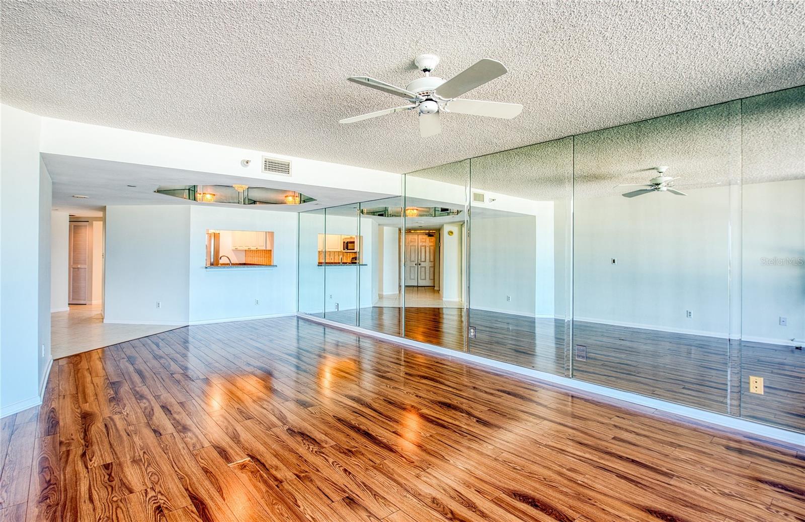 Image 6 of 32 For 1310 Gulf Boulevard 4d