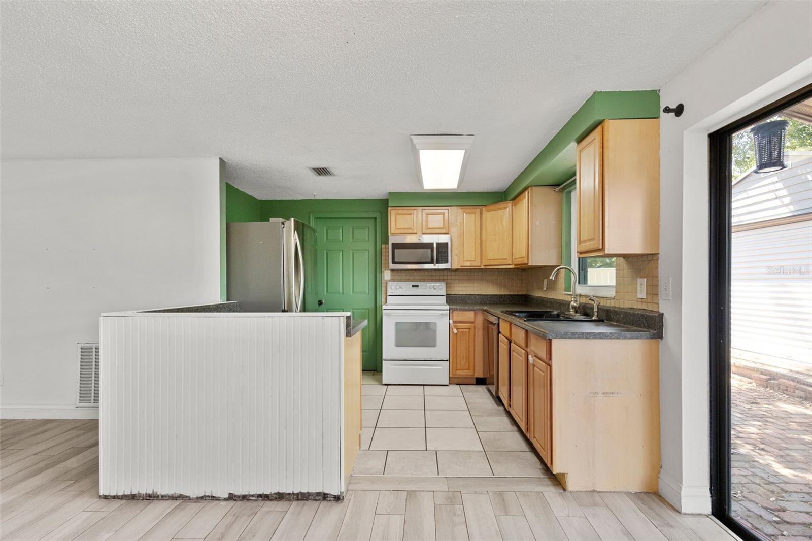 Image 10 of 45 For 5557 146th Terrace N