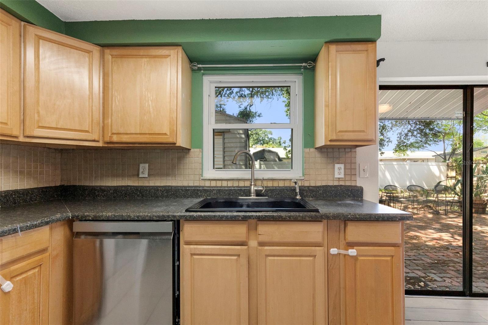 Image 13 of 45 For 5557 146th Terrace N