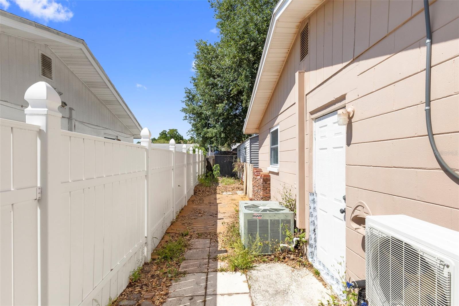 Image 33 of 45 For 5557 146th Terrace N
