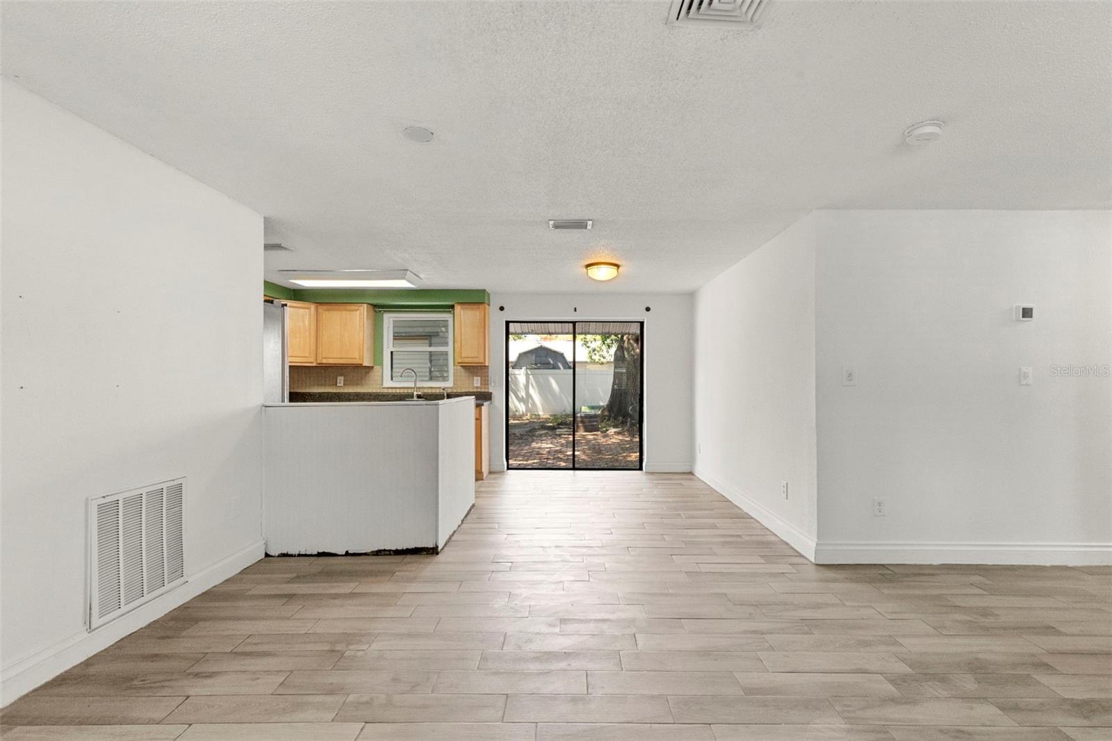 Image 4 of 45 For 5557 146th Terrace N