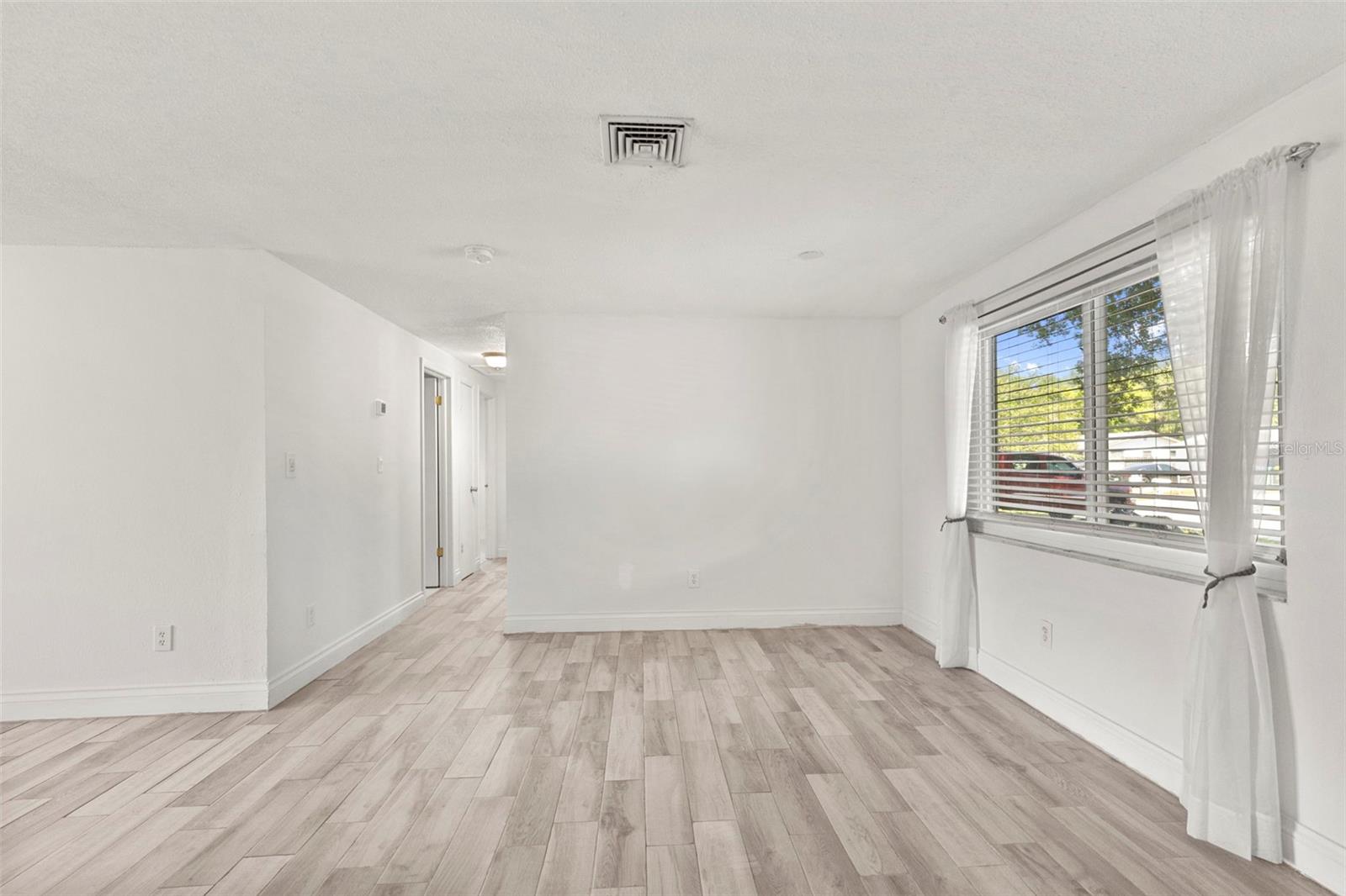Image 6 of 45 For 5557 146th Terrace N