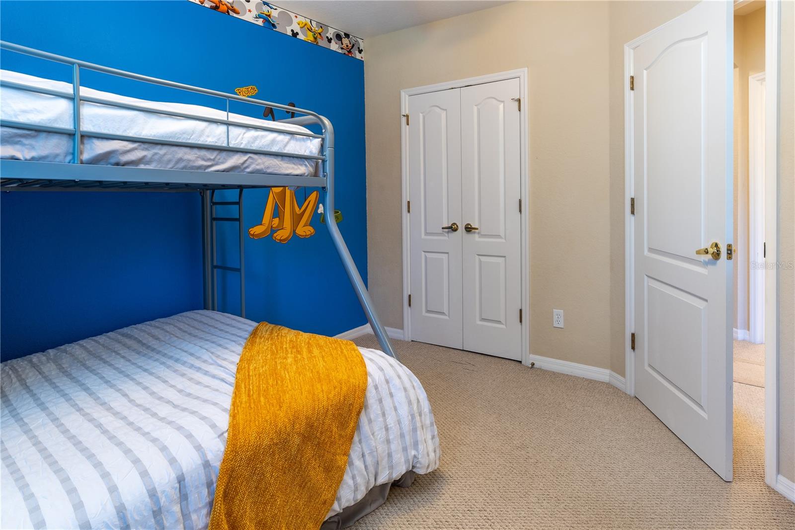 Image 17 of 35 For 2457 Caravelle Circle