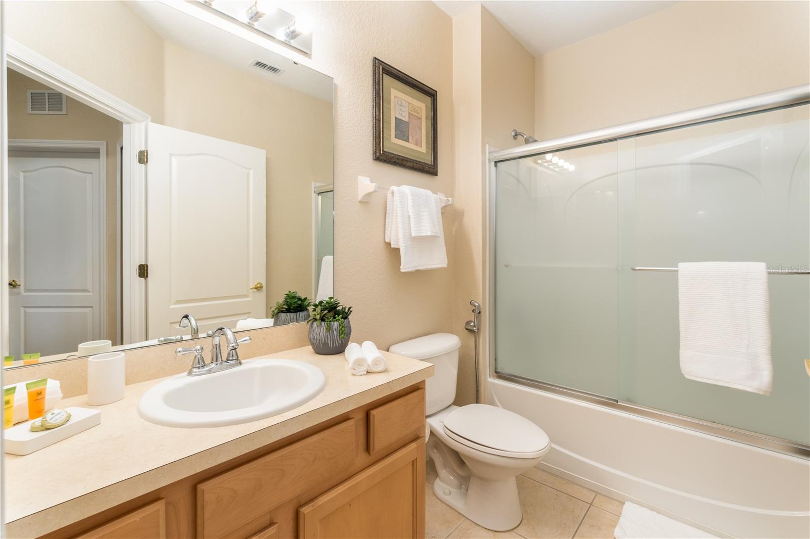 Image 24 of 35 For 2457 Caravelle Circle