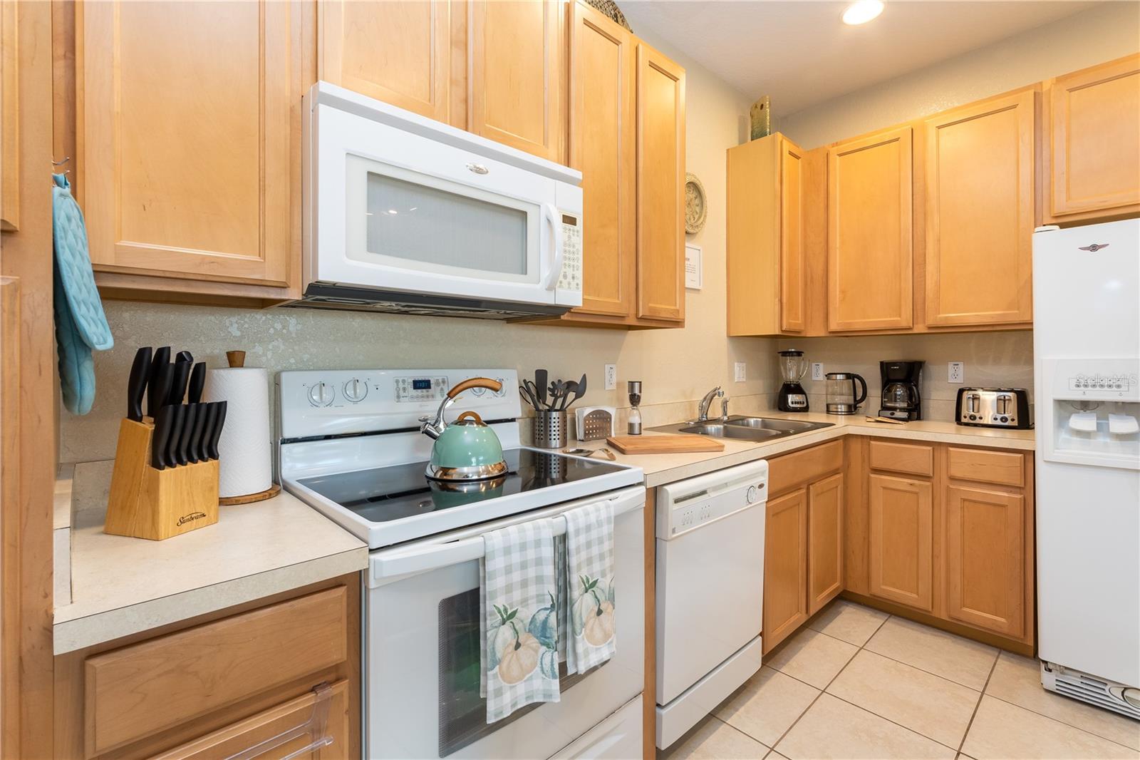 Image 9 of 35 For 2457 Caravelle Circle