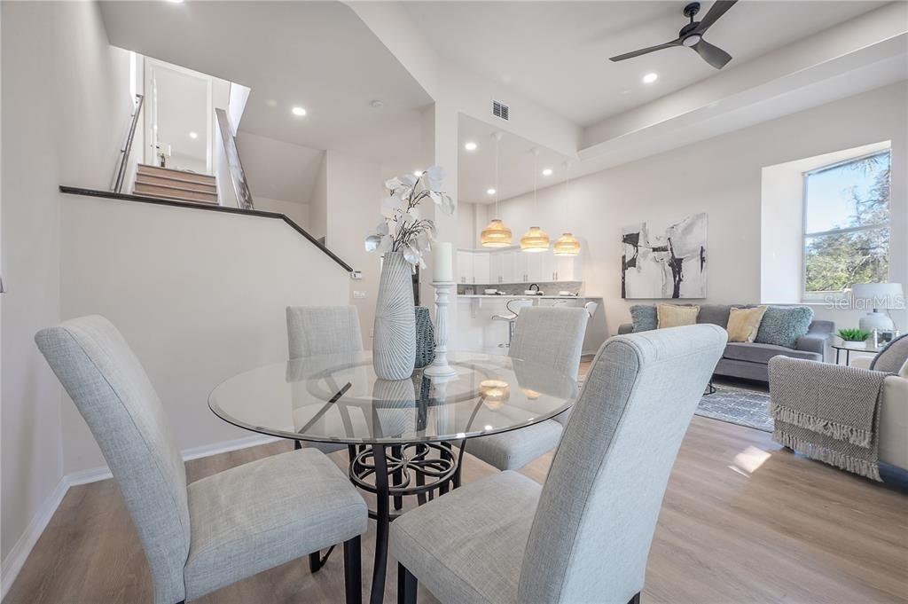 Image 4 of 14 For 9417 Citrus Glen Place 9417