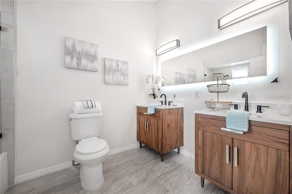 Image 8 of 14 For 9417 Citrus Glen Place 9417