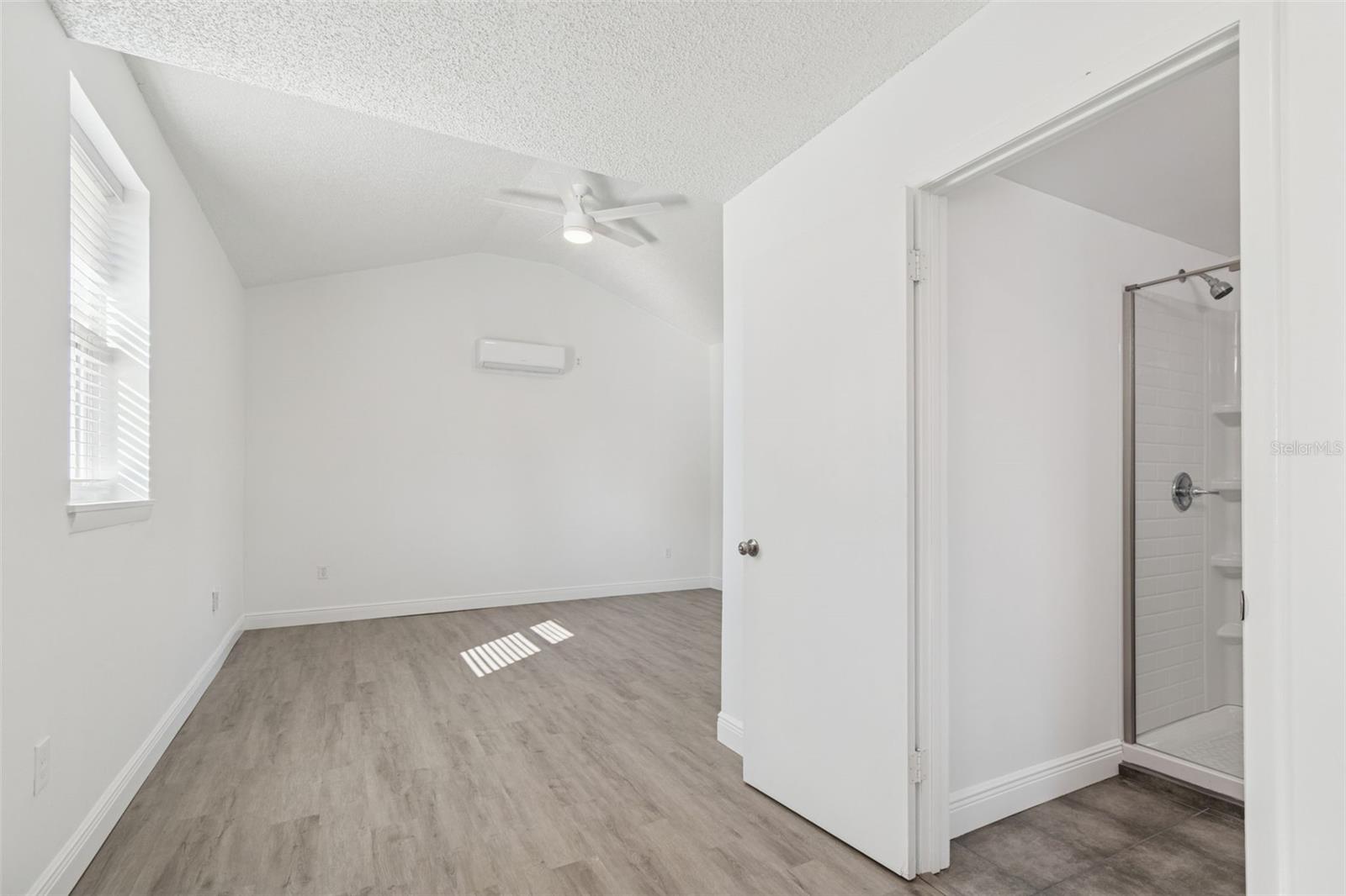Image 16 of 51 For 2900 49th Street N