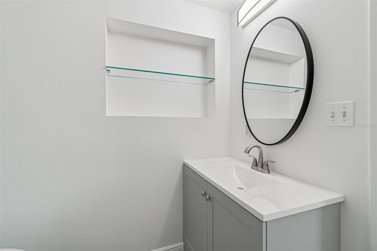 Image 22 of 51 For 2900 49th Street N