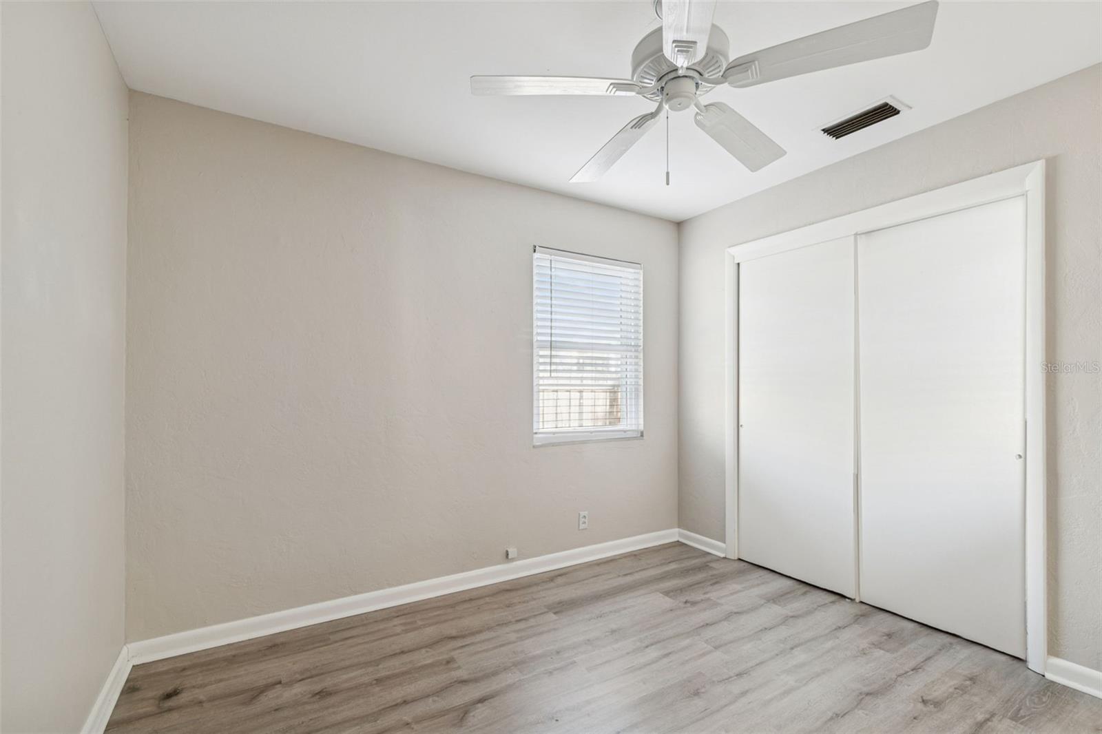 Image 32 of 51 For 2900 49th Street N
