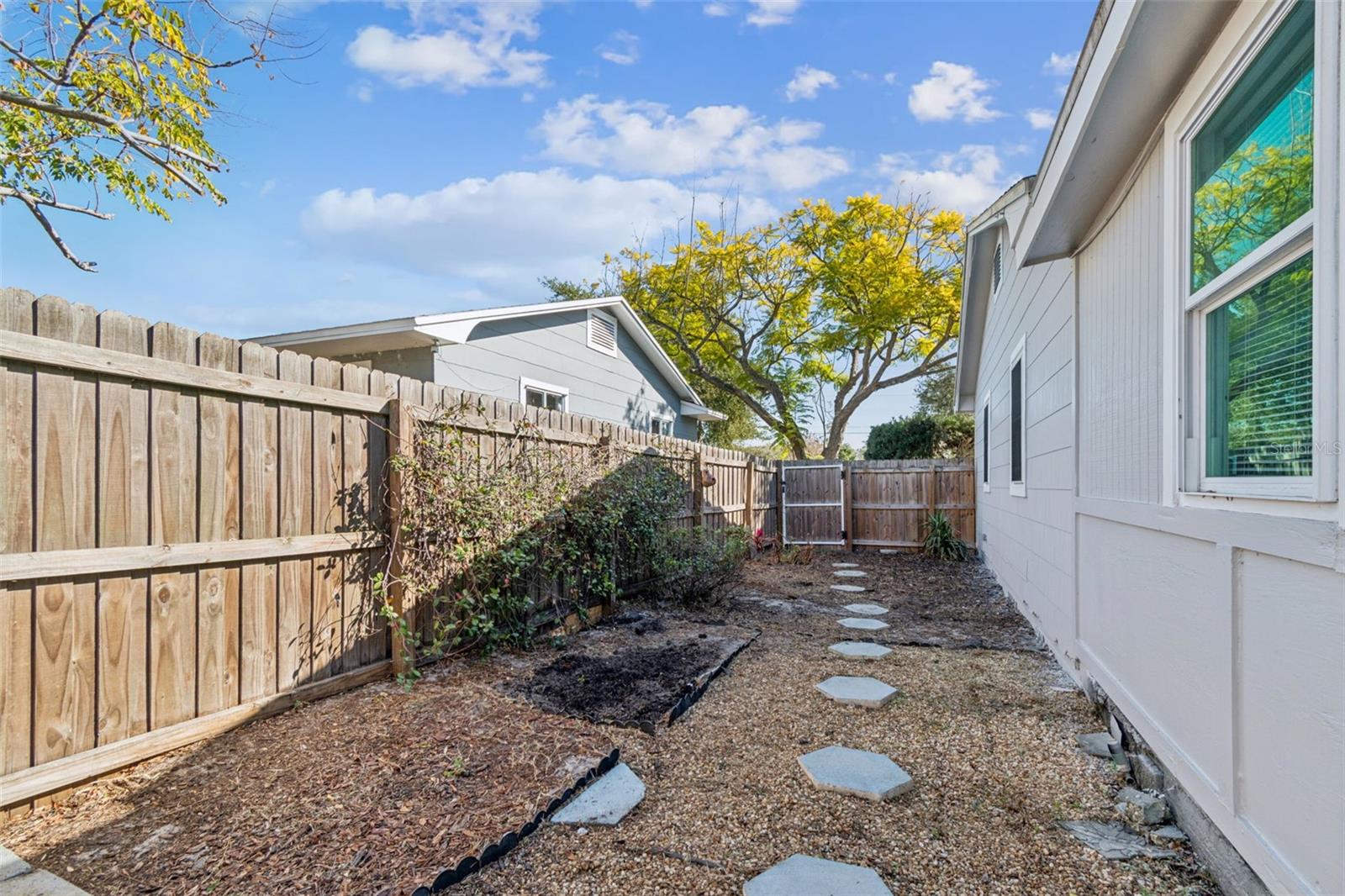Image 37 of 51 For 2900 49th Street N