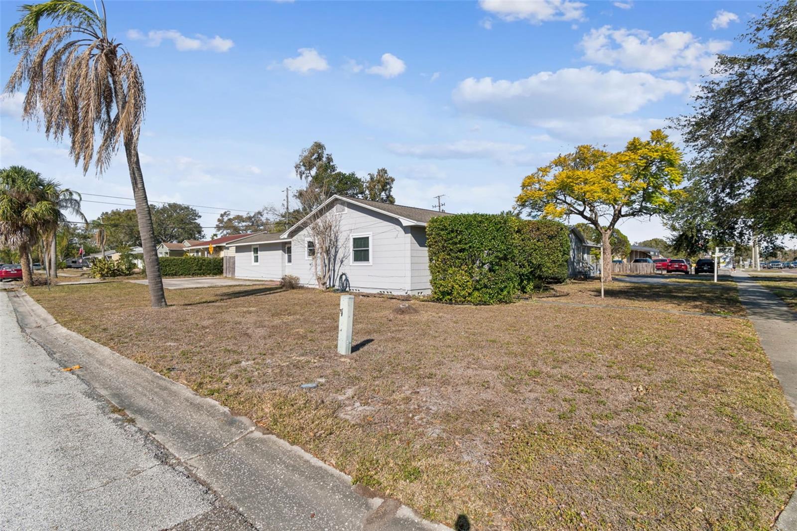 Image 42 of 51 For 2900 49th Street N