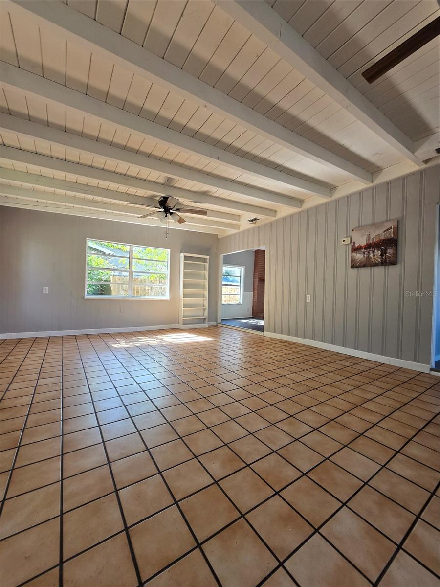 Image 3 of 9 For 209 Kirby Street