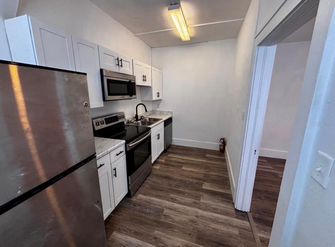 Image 3 of 10 For 730 Central Avenue