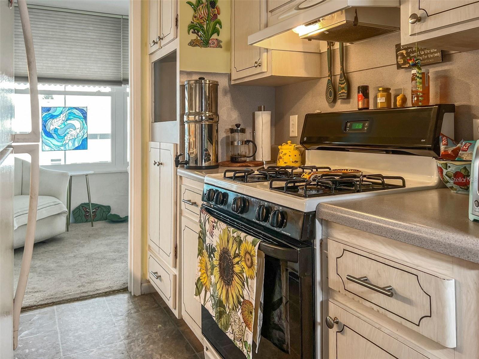 Image 11 of 41 For 1900 59th Avenue N 209