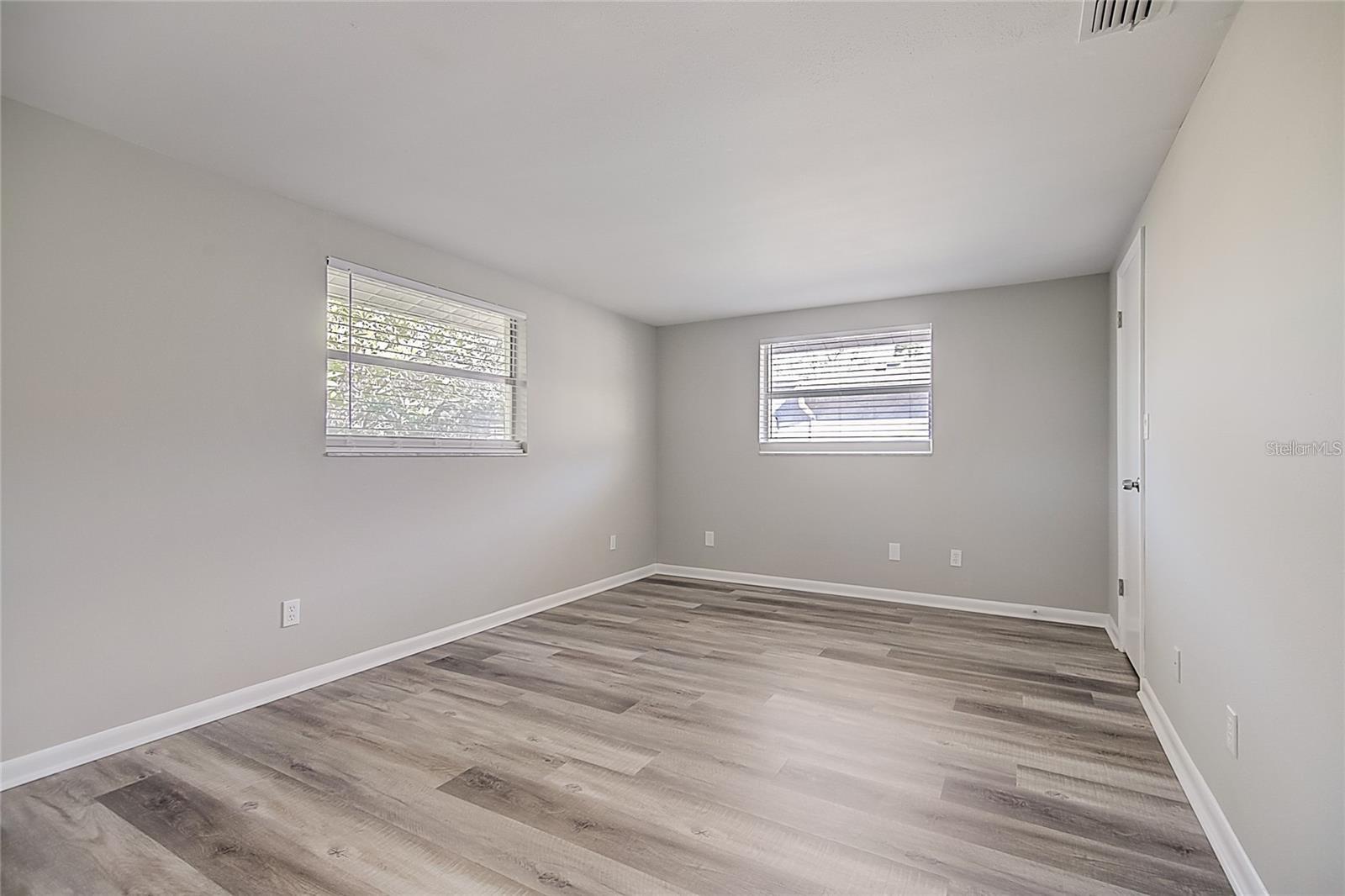 Image 6 of 21 For 8923 Candlewick Lane