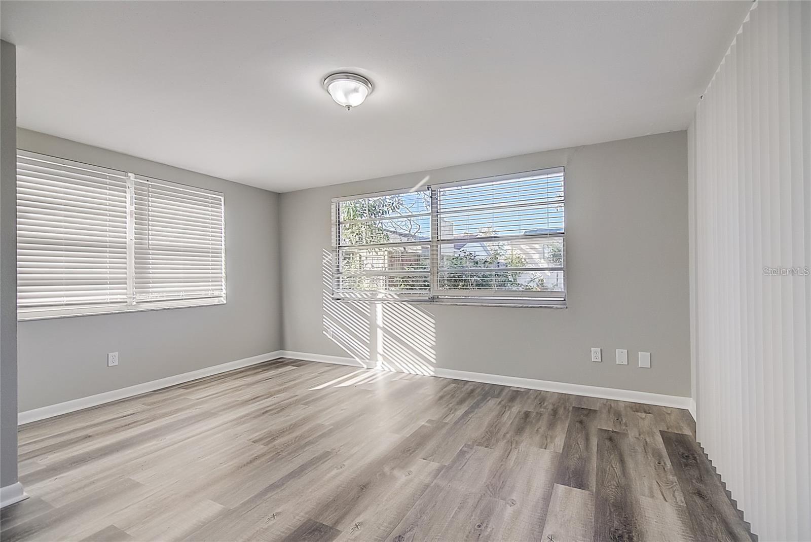 Image 7 of 21 For 8923 Candlewick Lane