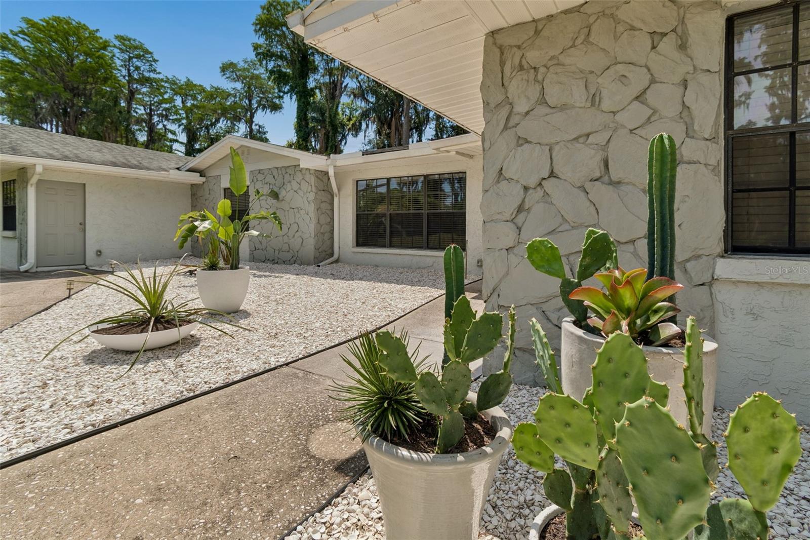 Image 18 of 94 For 17129 Rainbow Terrace
