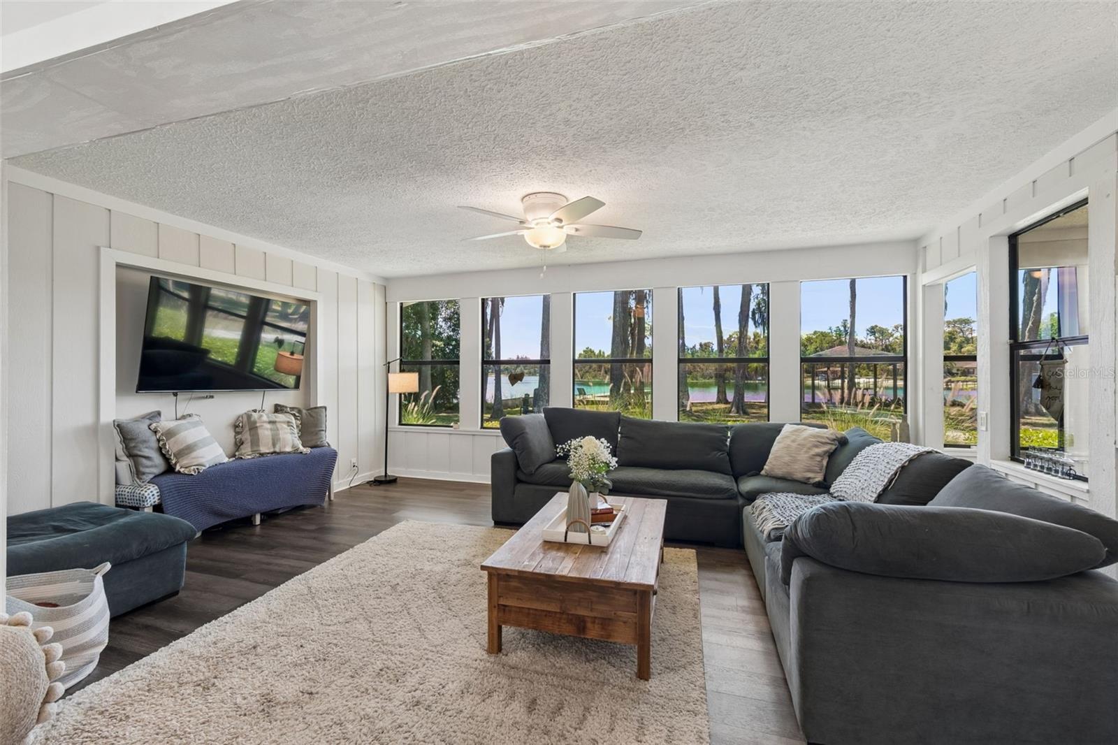 Image 20 of 94 For 17129 Rainbow Terrace