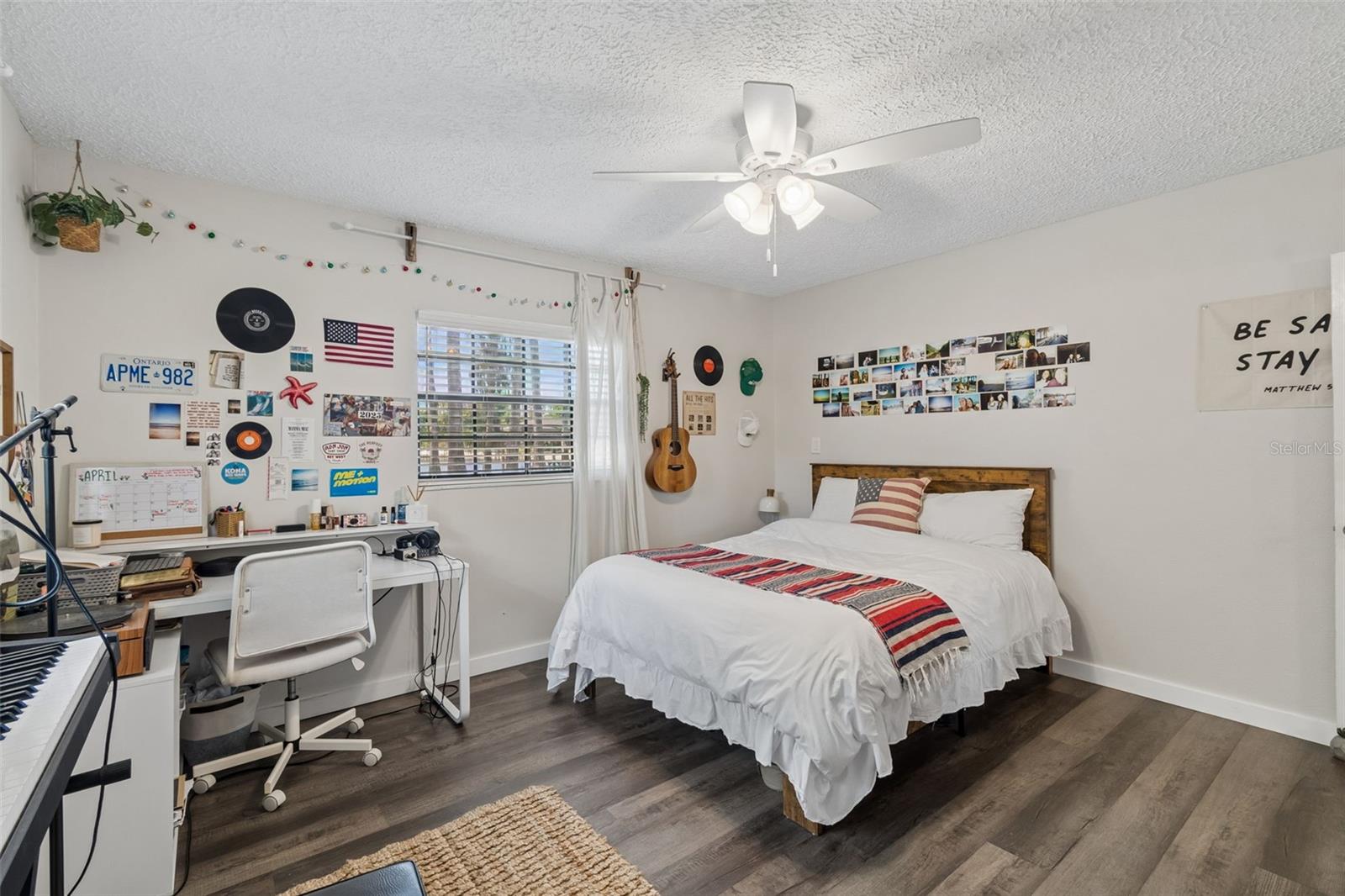 Image 42 of 94 For 17129 Rainbow Terrace