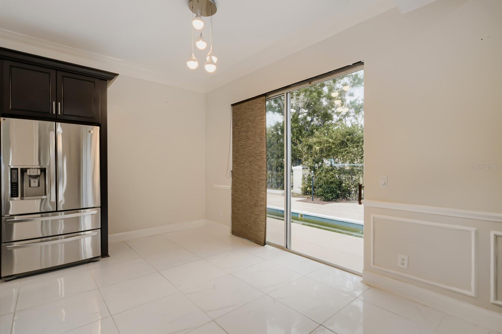 Image 16 of 48 For 7601 Debeaubien Drive