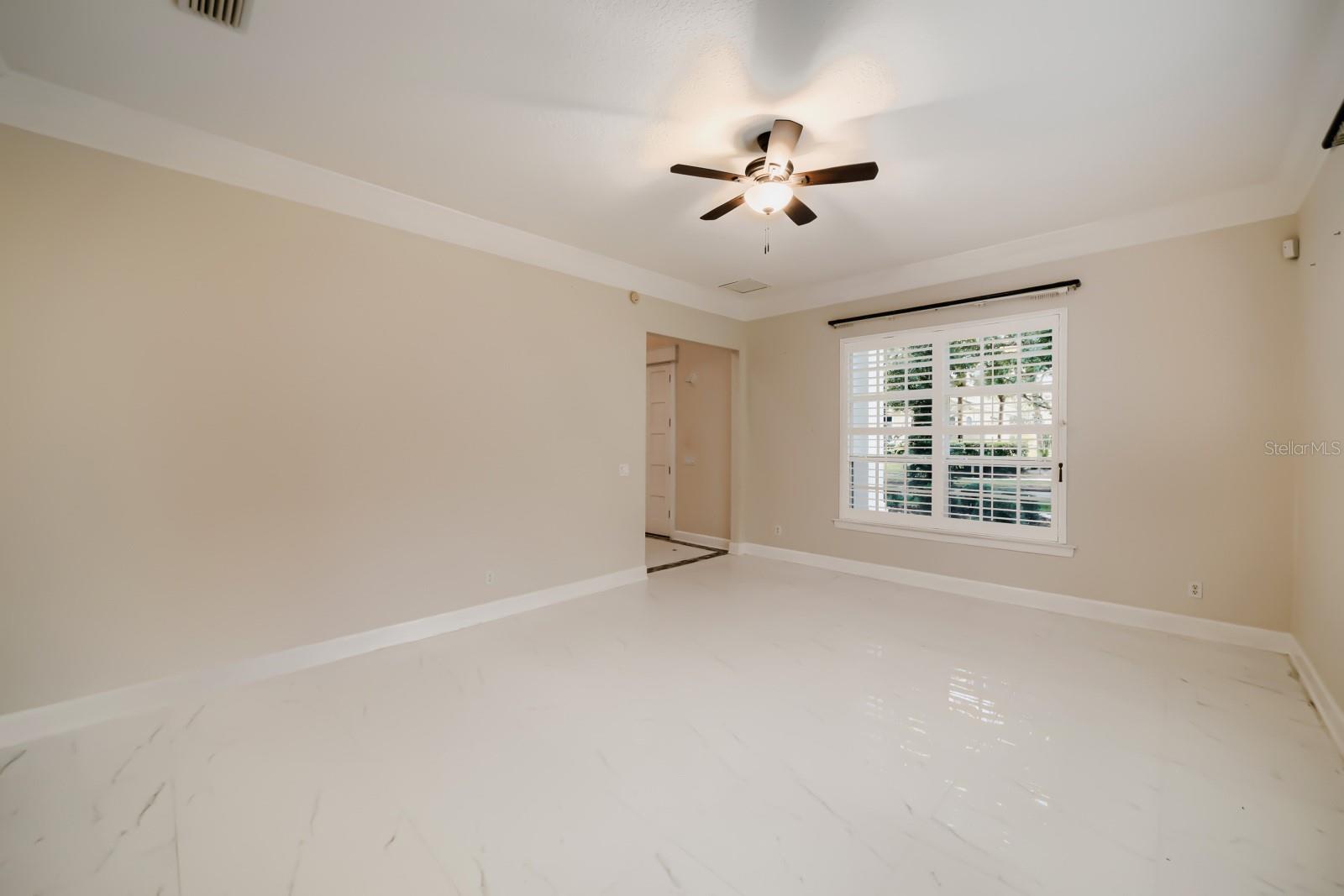 Image 19 of 48 For 7601 Debeaubien Drive