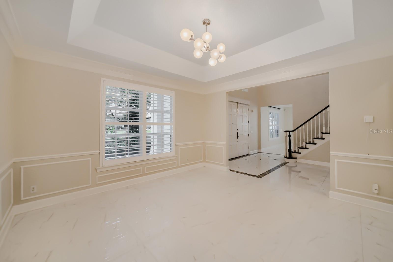 Image 20 of 48 For 7601 Debeaubien Drive