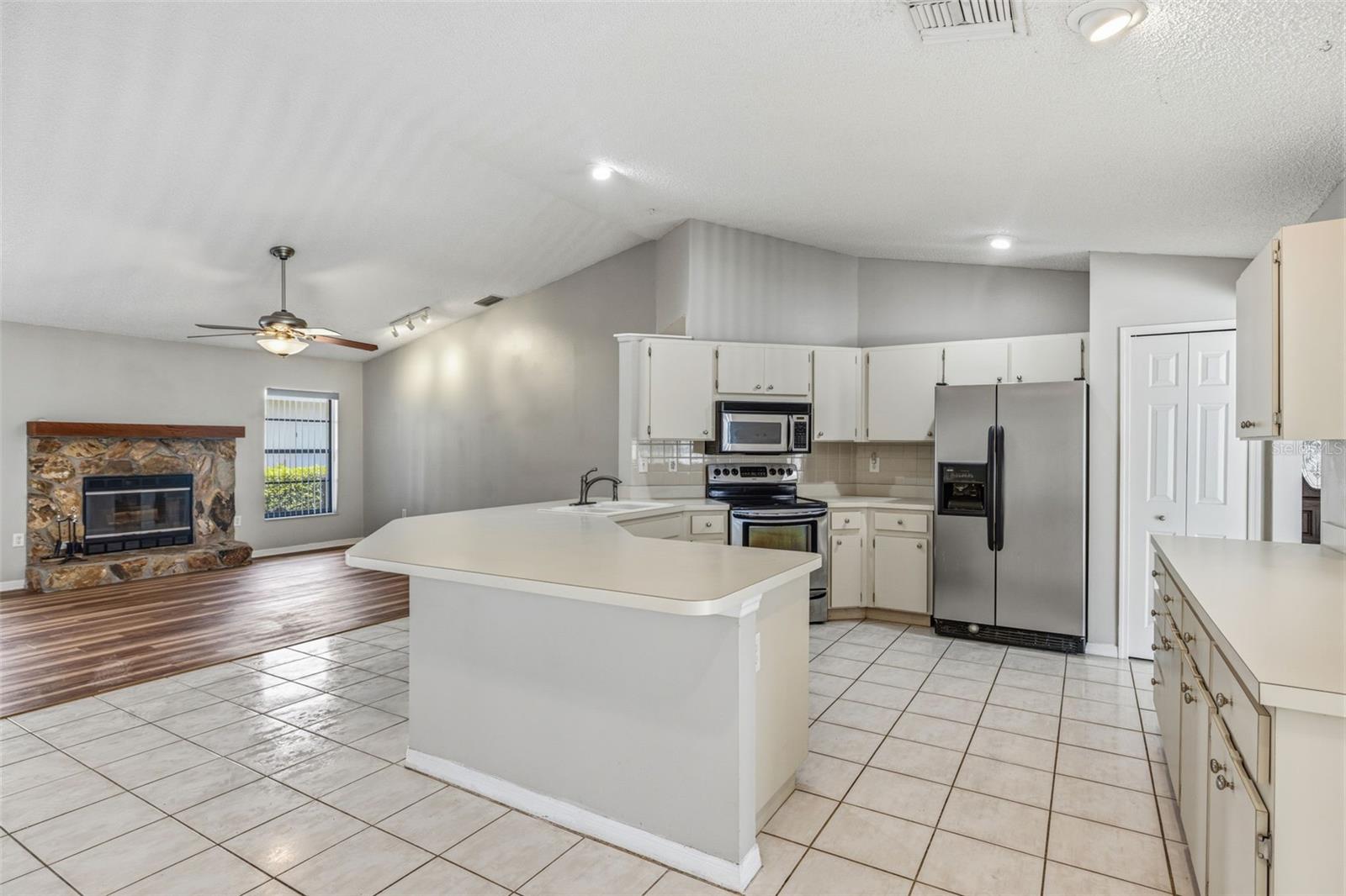 Image 11 of 45 For 5507 El Cerro Drive