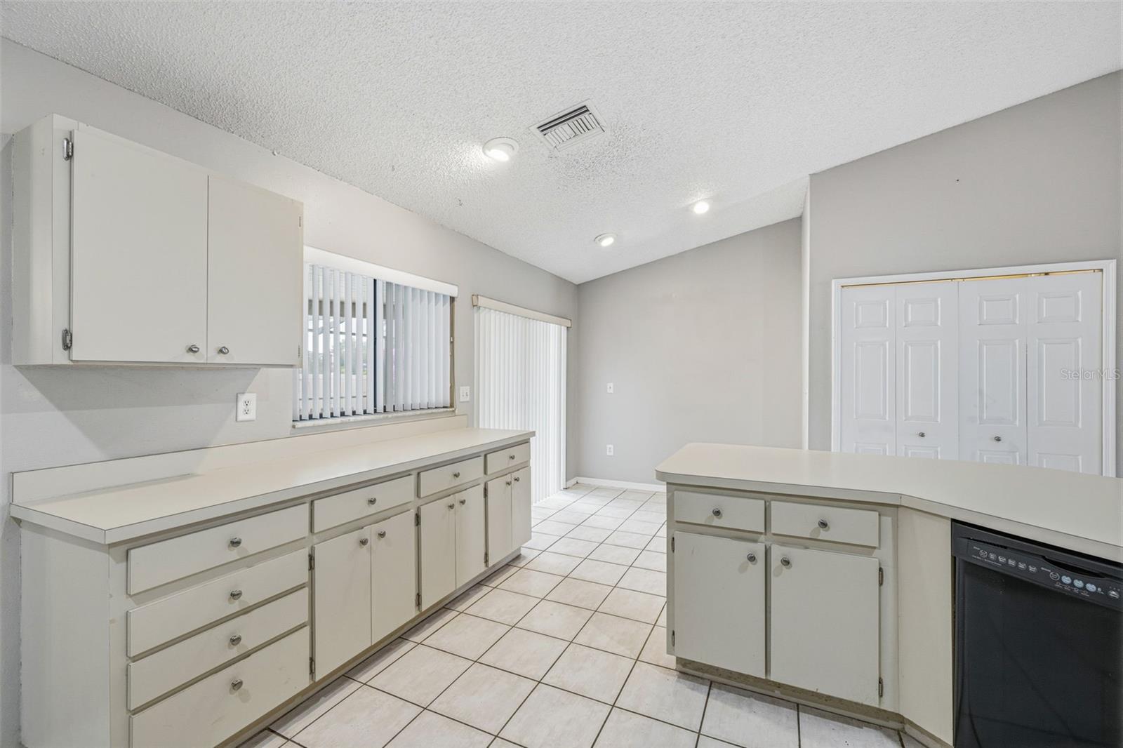 Image 14 of 45 For 5507 El Cerro Drive