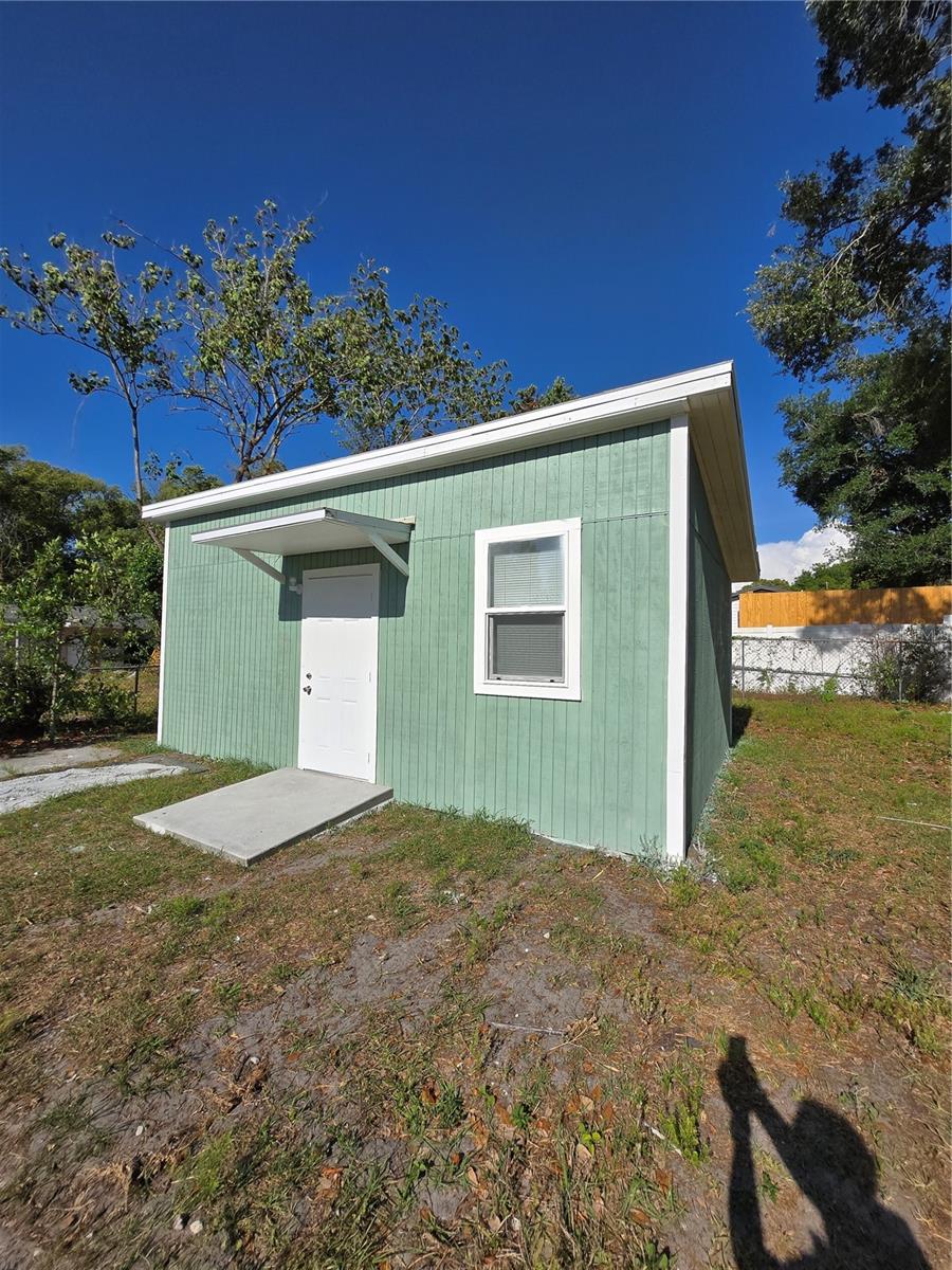 Image 2 of 9 For 8623 Willow Avenue