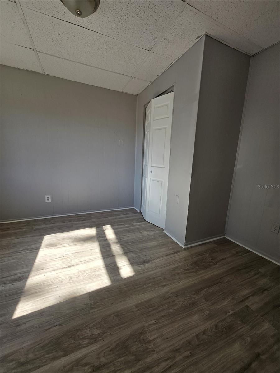 Image 3 of 9 For 8623 Willow Avenue