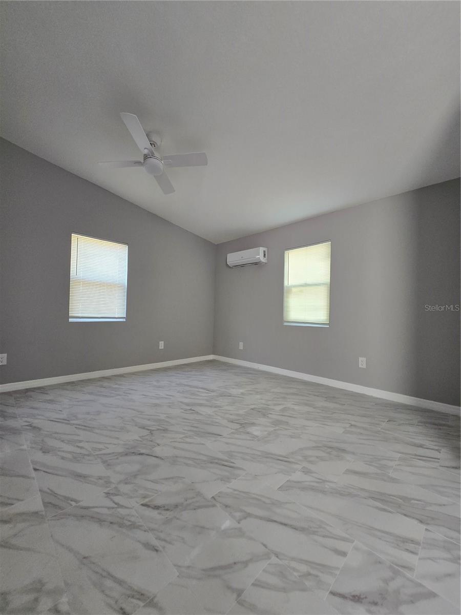 Image 7 of 9 For 8623 Willow Avenue