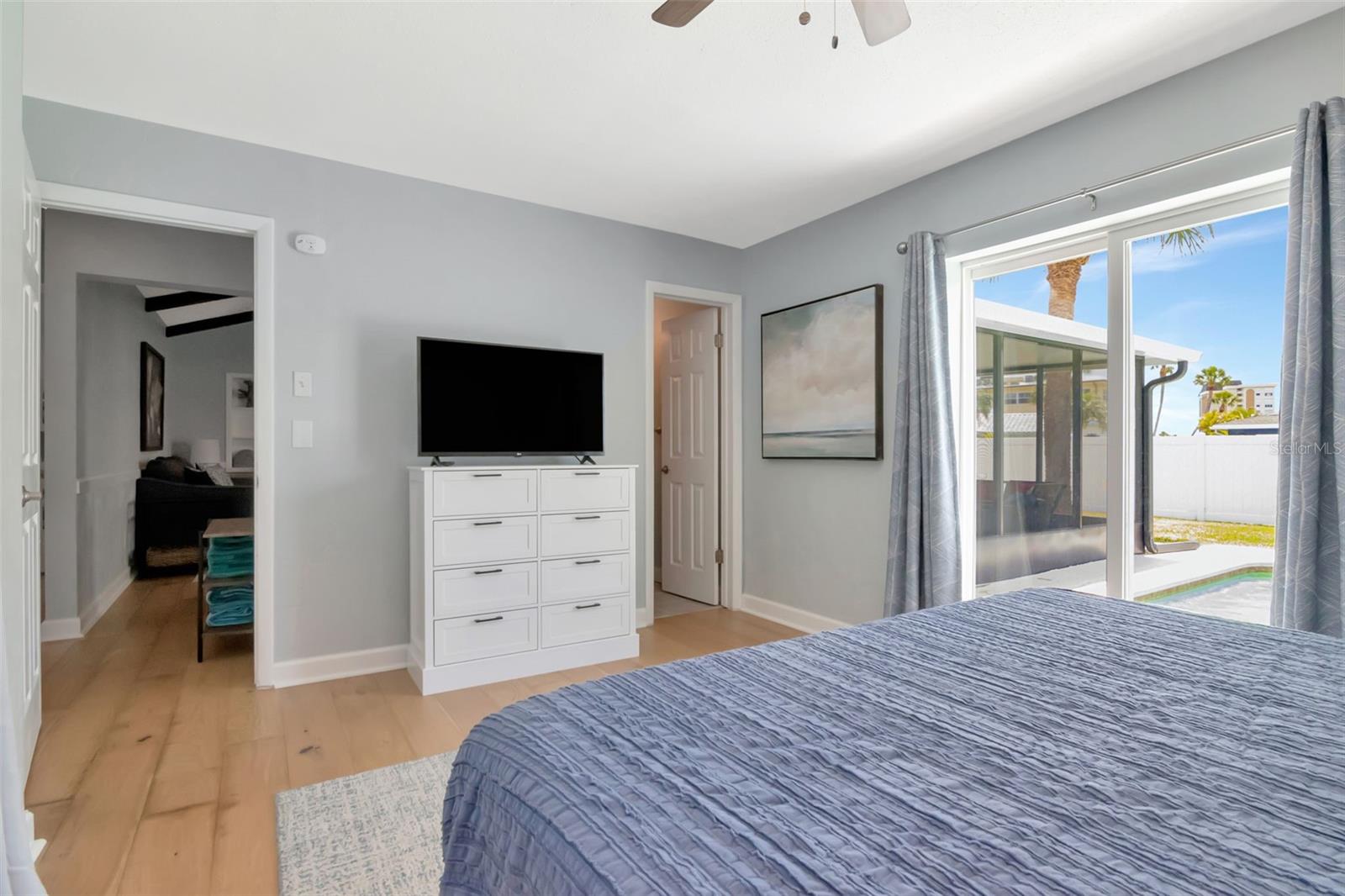Image 33 of 83 For 4712 114th Street N