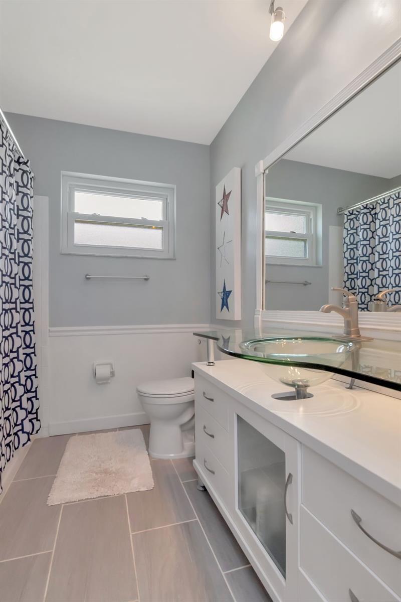 Image 43 of 83 For 4712 114th Street N