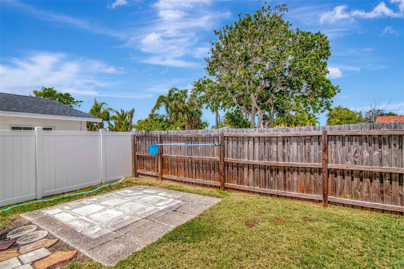 Image 53 of 83 For 4712 114th Street N
