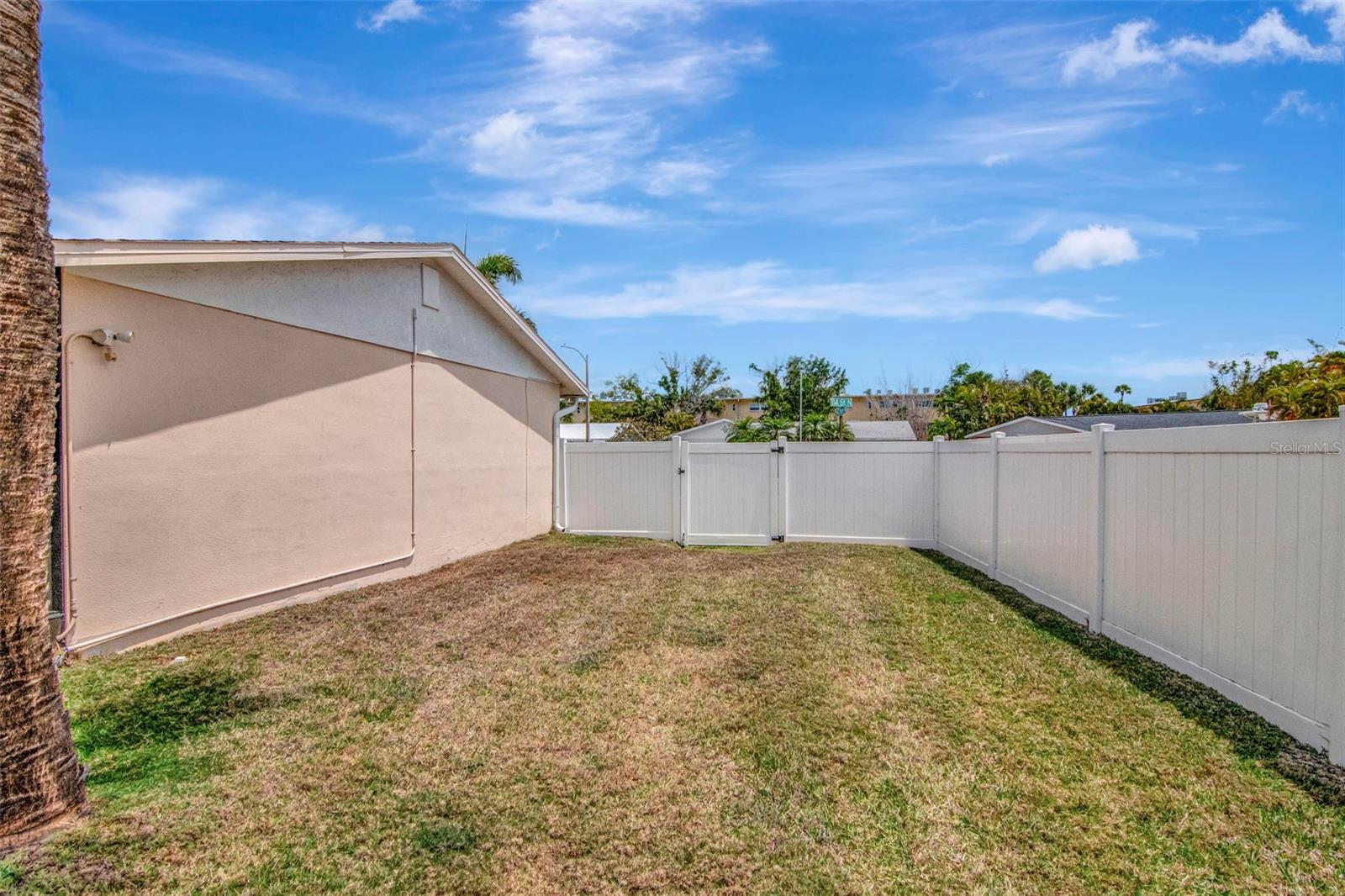 Image 72 of 83 For 4712 114th Street N