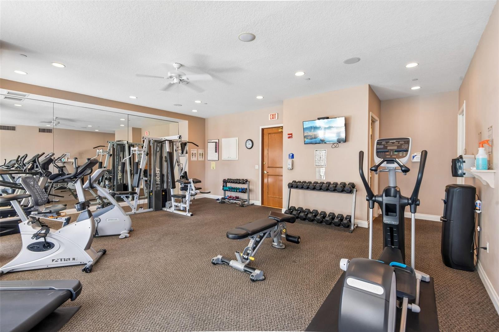 Image 37 of 51 For 1180 Gulf Boulevard 101