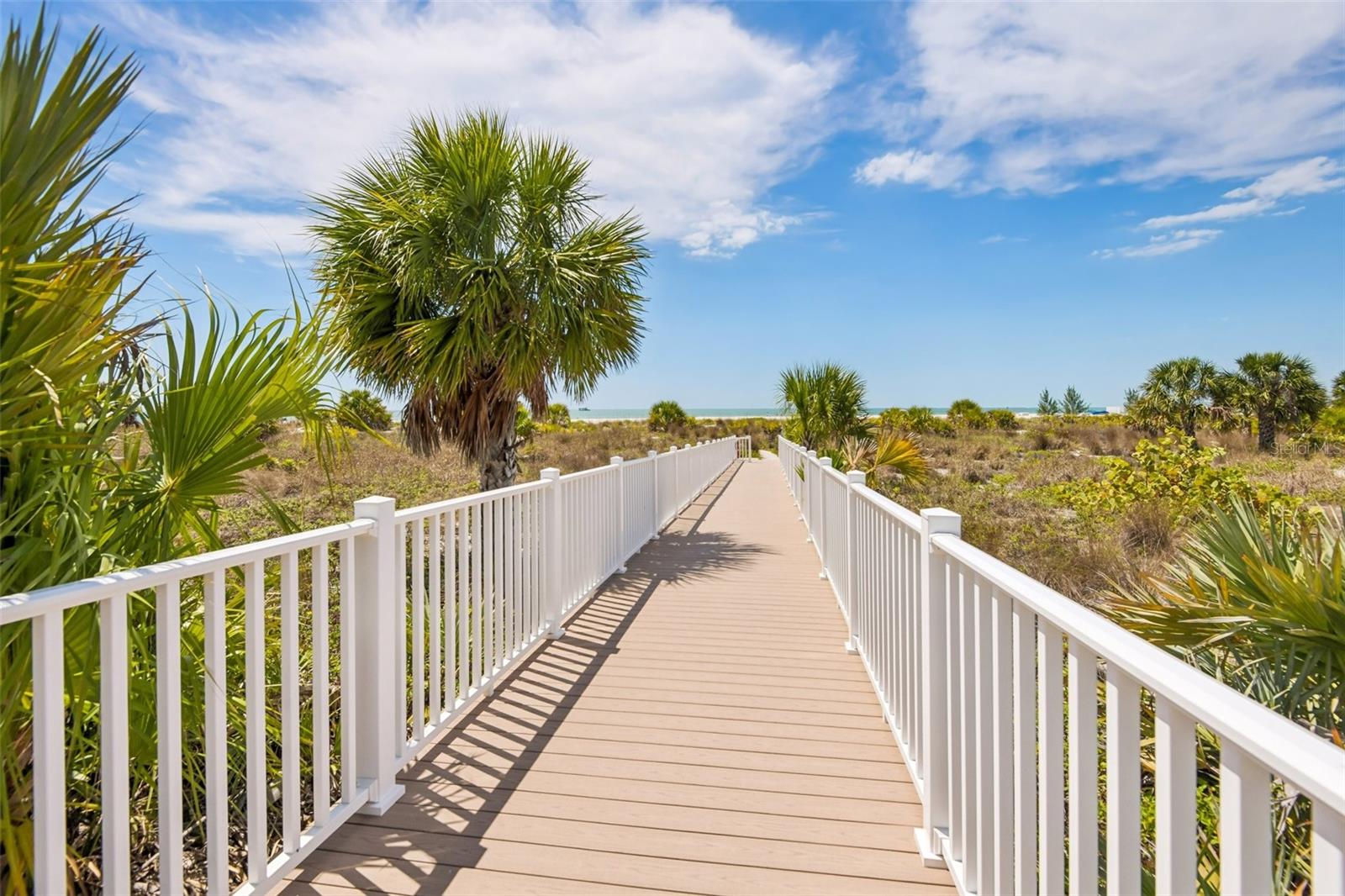 Image 41 of 51 For 1180 Gulf Boulevard 101