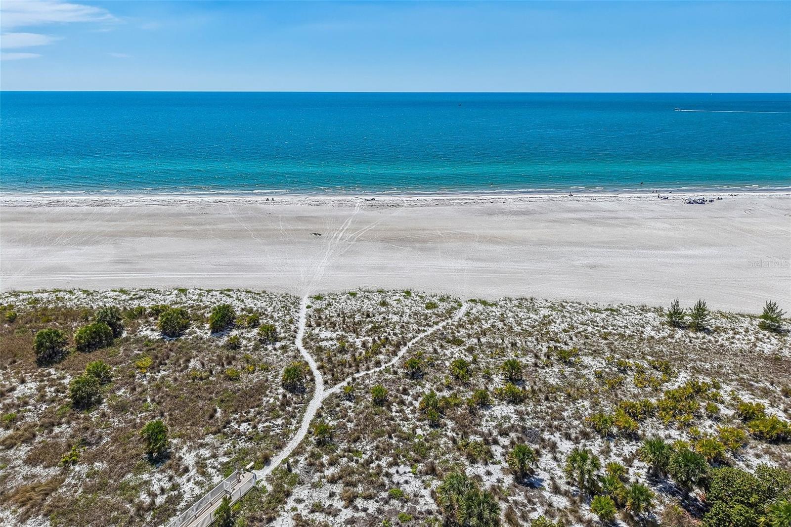 Image 47 of 51 For 1180 Gulf Boulevard 101