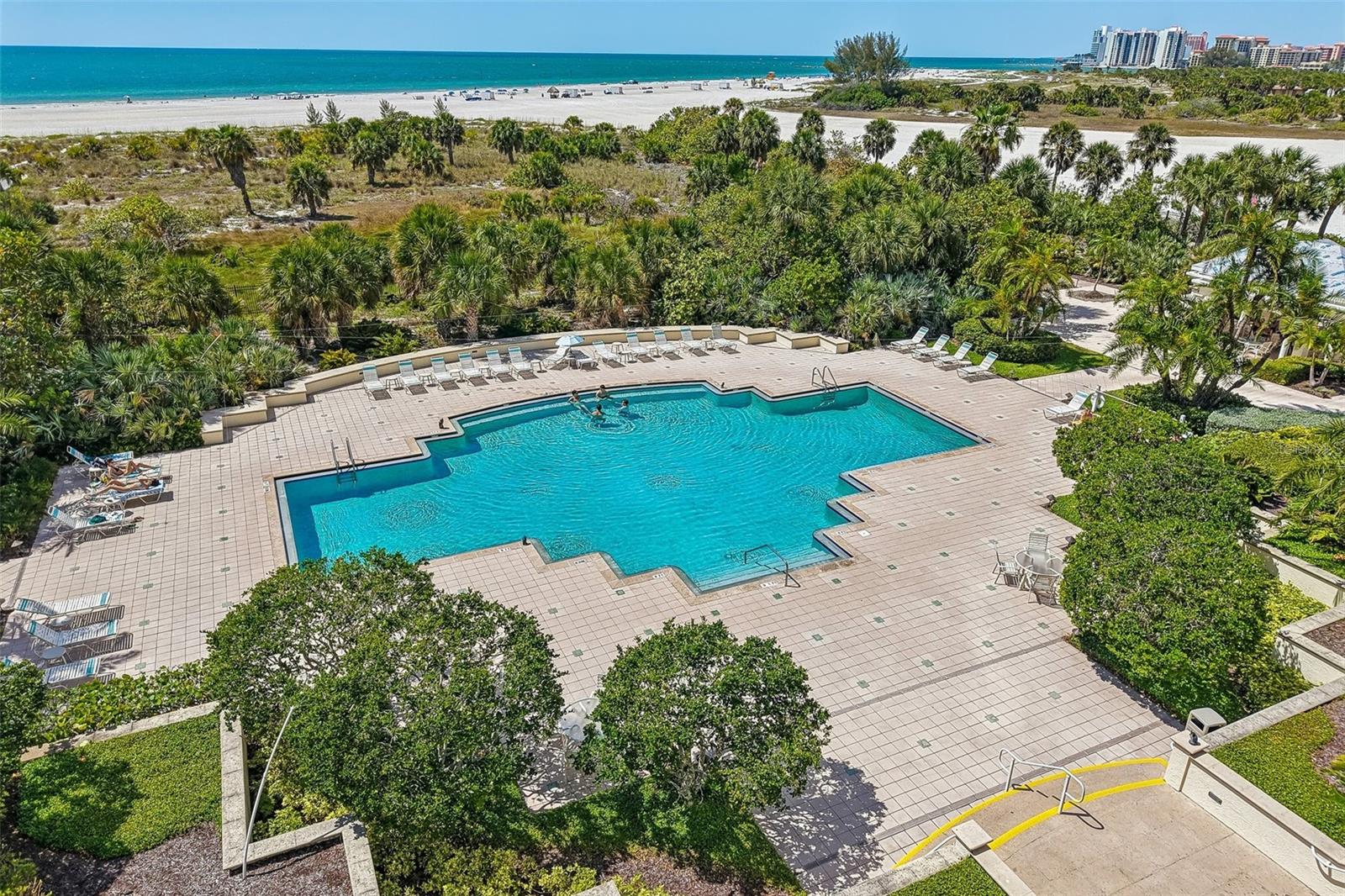 Image 49 of 51 For 1180 Gulf Boulevard 101