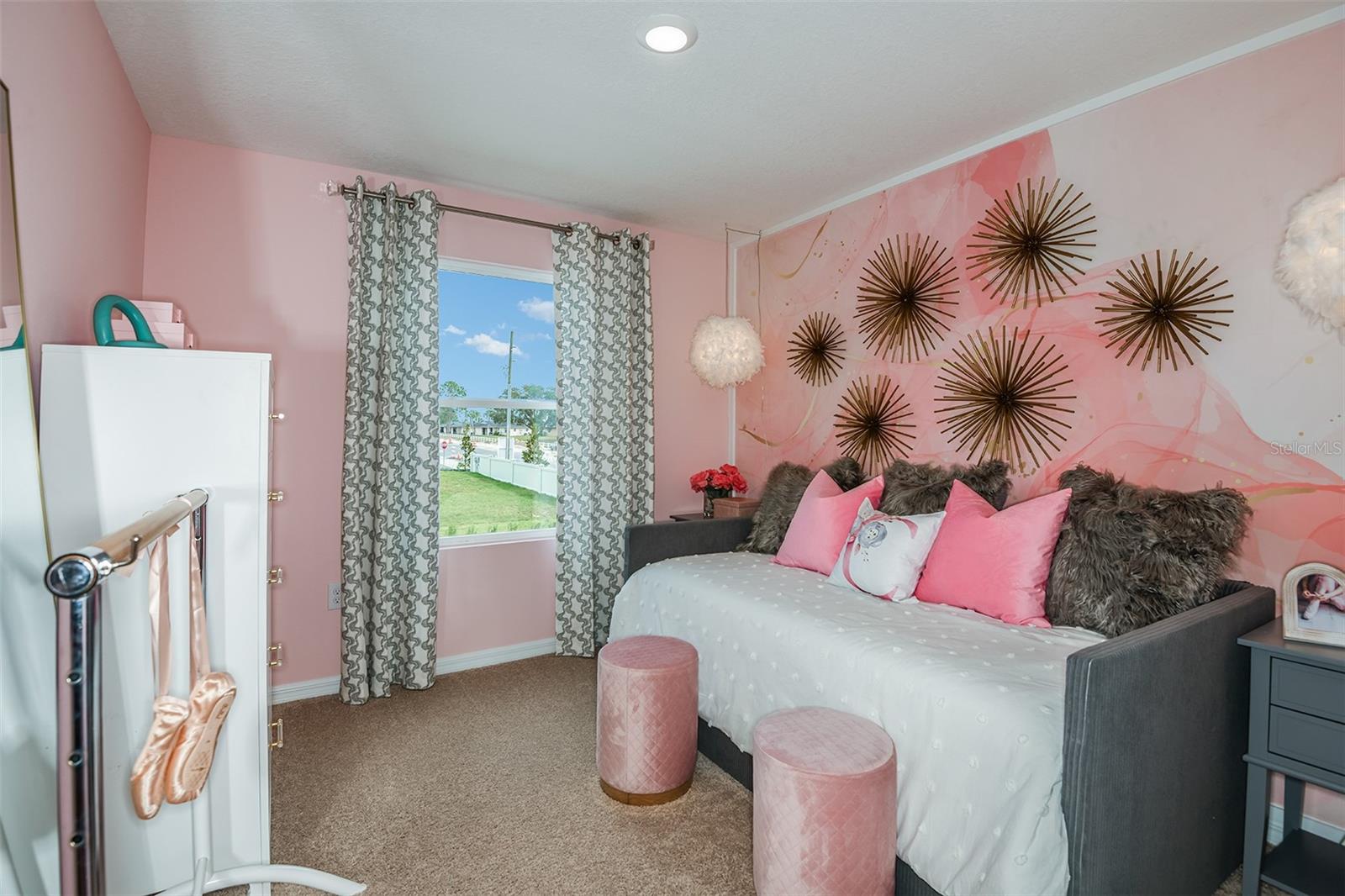 Image 18 of 30 For 4206 Hillock Boulevard