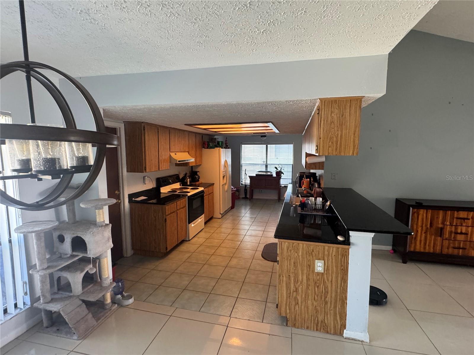 Image 11 of 35 For 2376 Windsor Oaks Avenue