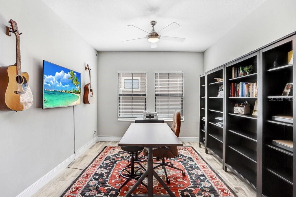 Image 20 of 51 For 11239 Fish Eagle Drive