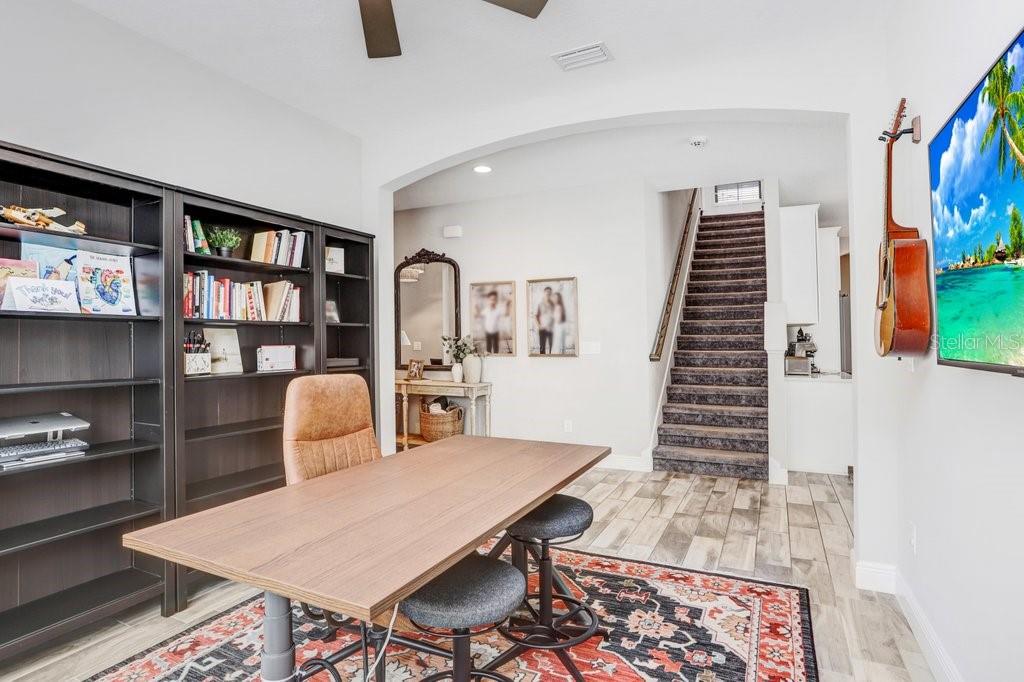 Image 21 of 51 For 11239 Fish Eagle Drive