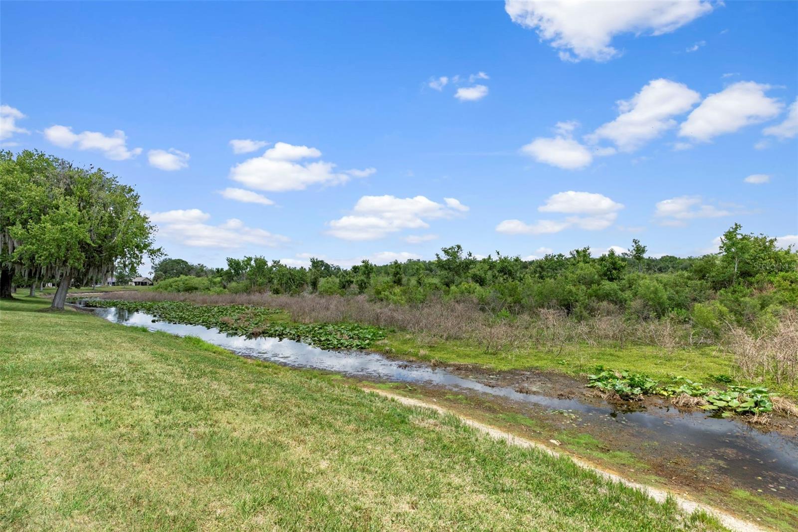 Image 21 of 25 For 201 Golf Harbor Path