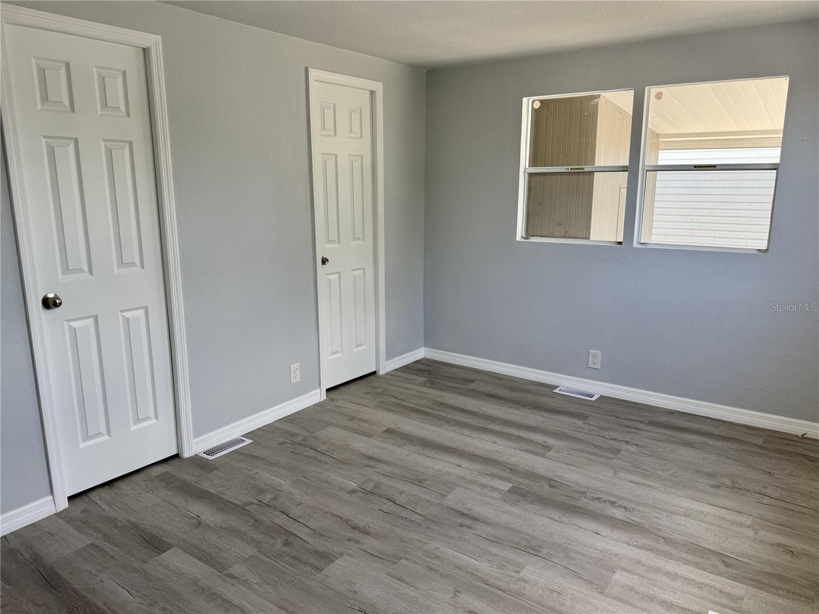 Image 13 of 31 For 460 Mount Oak Avenue Ne 745