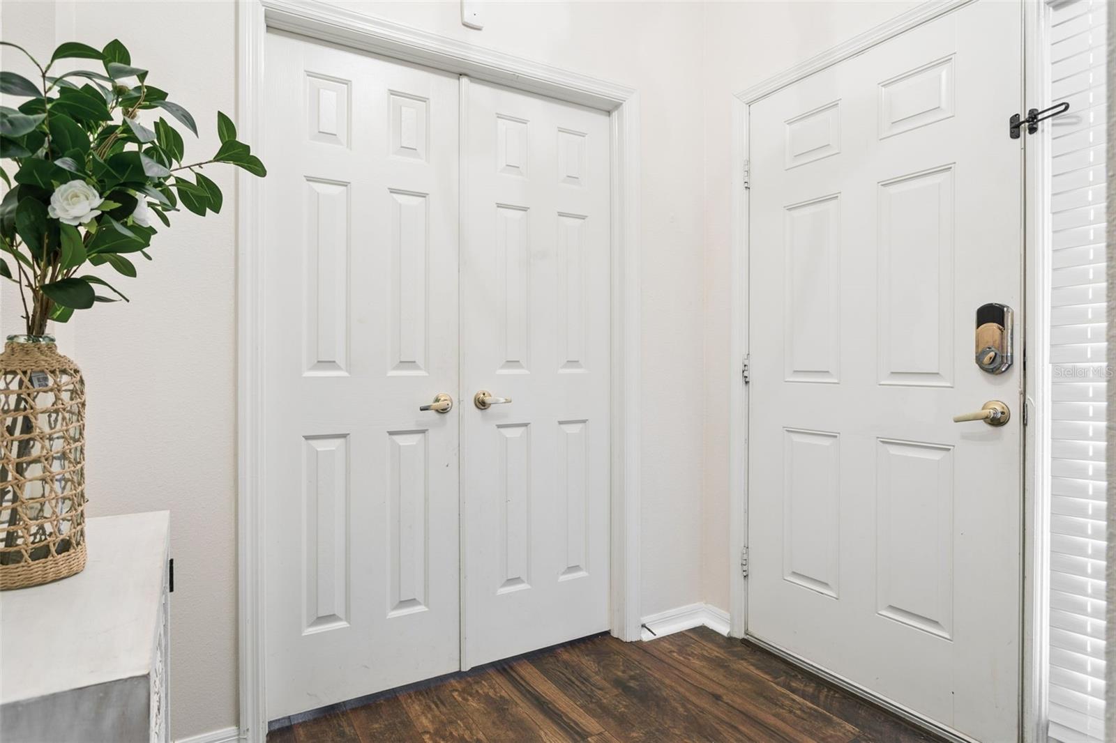 Image 3 of 25 For 2925 Banyan Hill Lane
